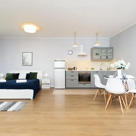 Bitwy Warszawskiej Apartment *