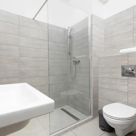 Bitwy Warszawskiej Apartment *