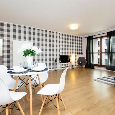 Bitwy Warszawskiej Apartment