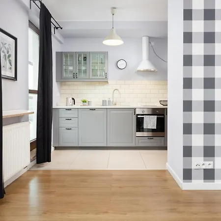 Bitwy Warszawskiej Apartment